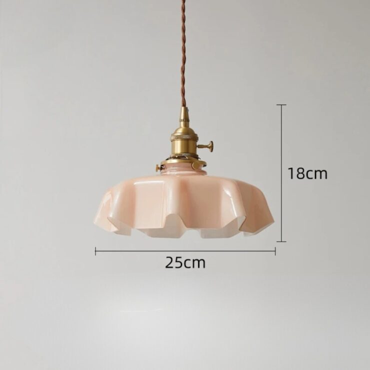 Lustre opaline pastel à bord ondulé